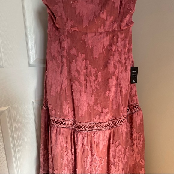 Host Pick ♥️ NWT Lulus Rusty Rose Floral Maxi Dress - Picture 3 of 10